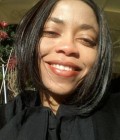 Dating Woman Canada to Douala : Gaelle, 38 years